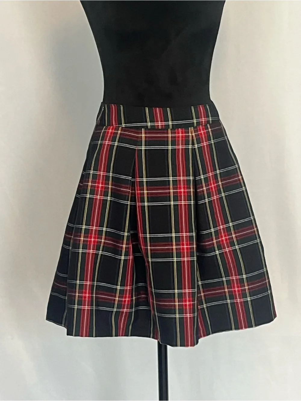 2 Dennis Uniform Black and Red Plaid Box Pleated Skirts Girl's 14